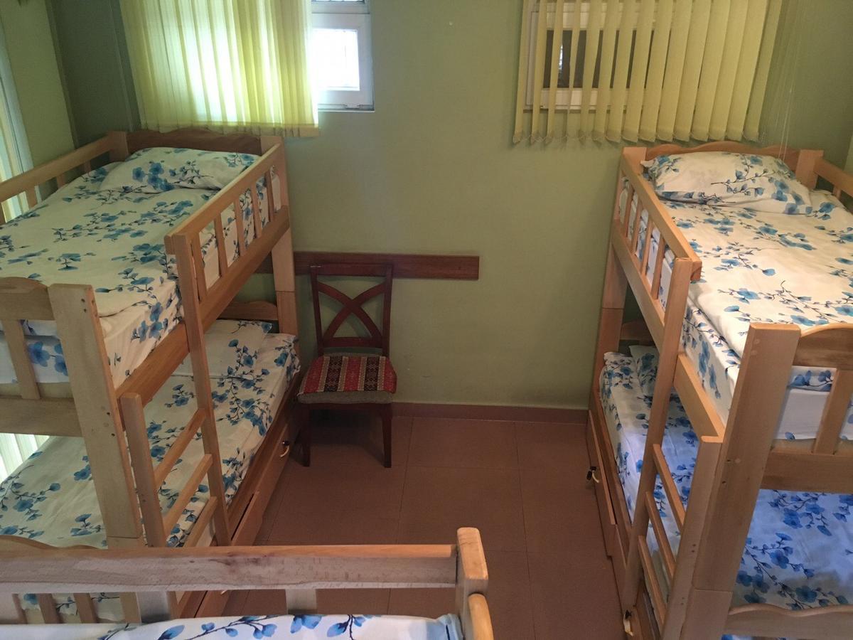Best Hostel Republic Square 예레반 외부 사진