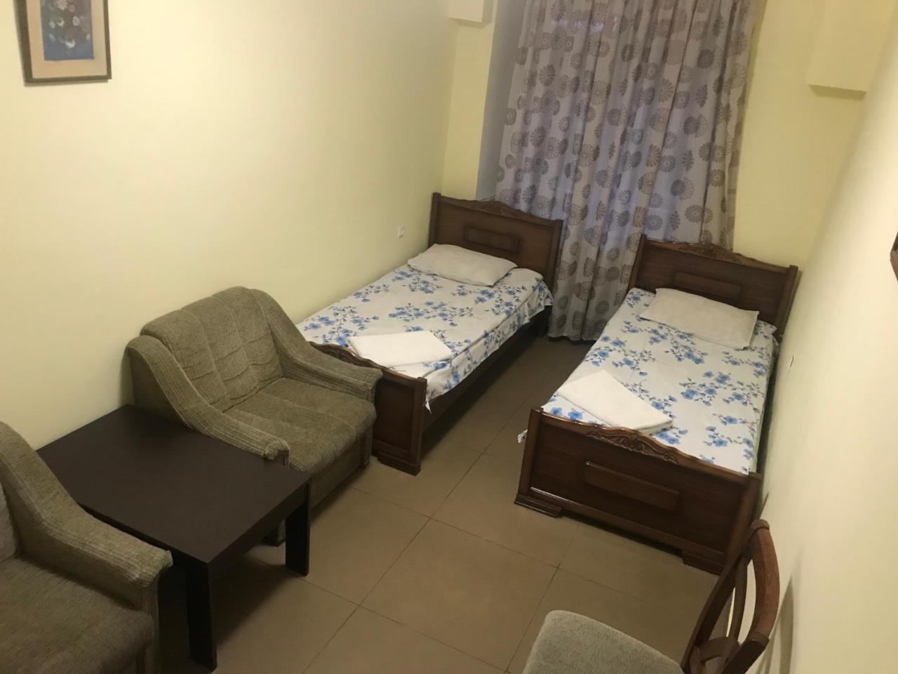 Best Hostel Republic Square 예레반 외부 사진