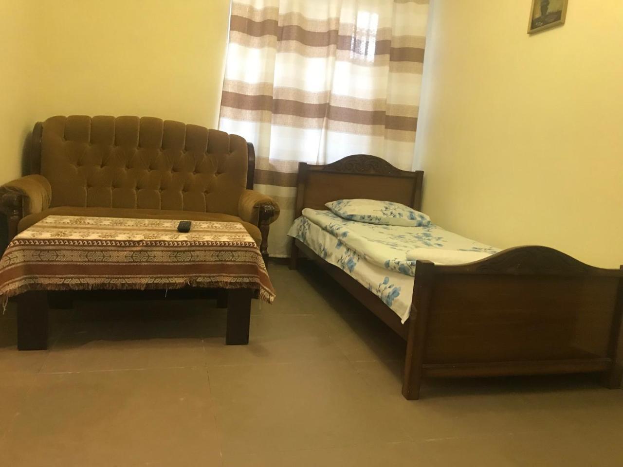 Best Hostel Republic Square 예레반 외부 사진