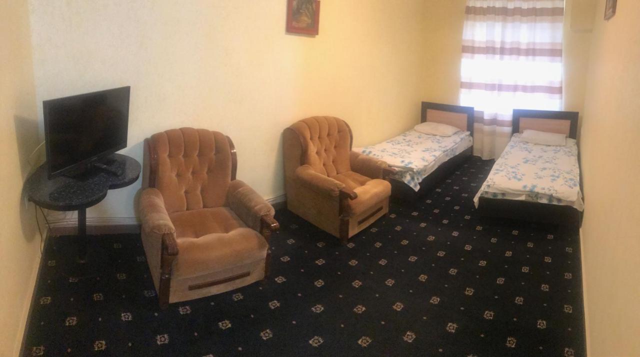 Best Hostel Republic Square 예레반 외부 사진