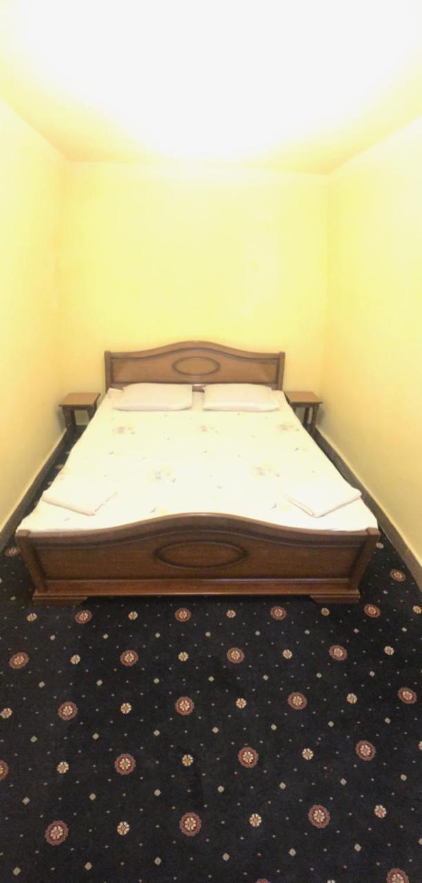 Best Hostel Republic Square 예레반 외부 사진