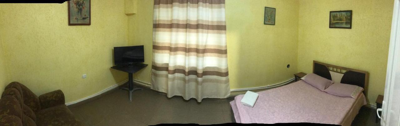 Best Hostel Republic Square 예레반 외부 사진