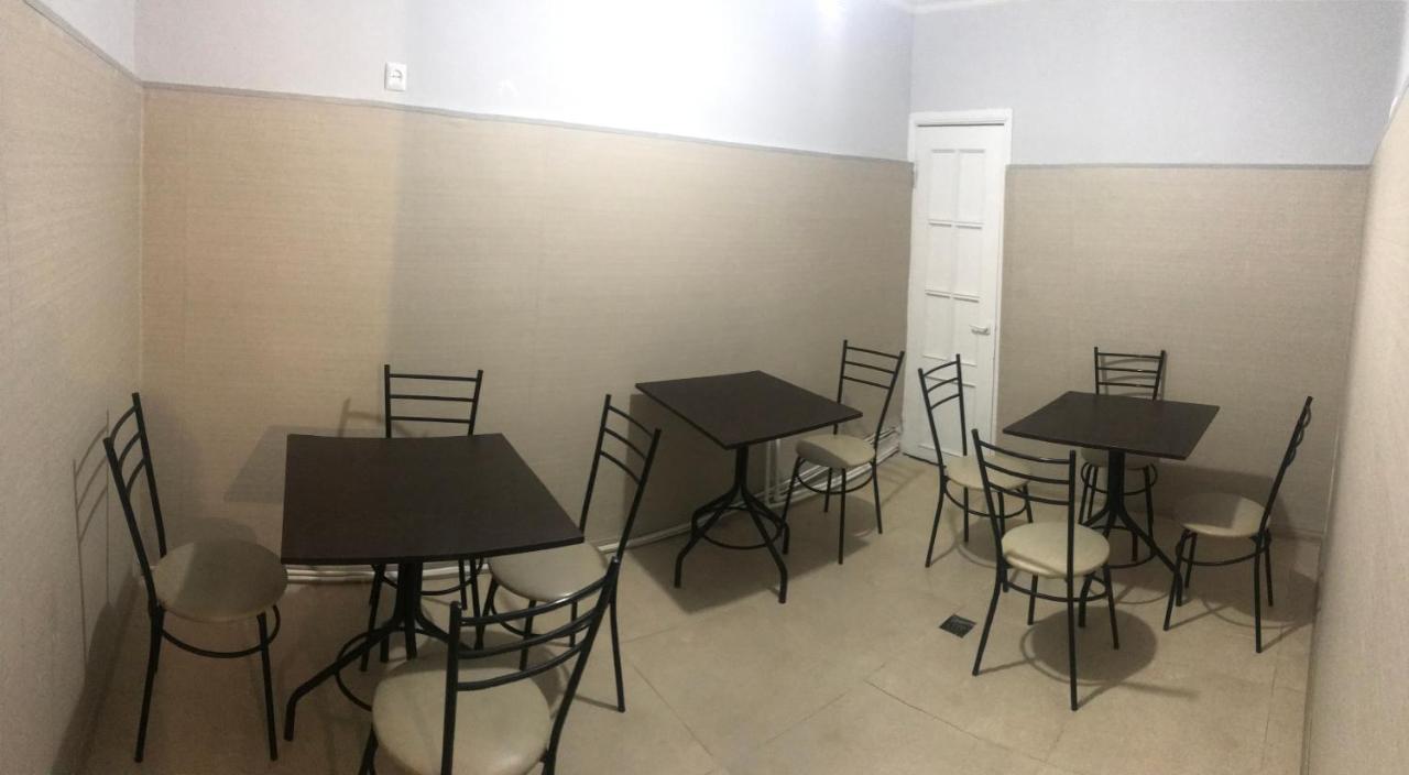 Best Hostel Republic Square 예레반 외부 사진